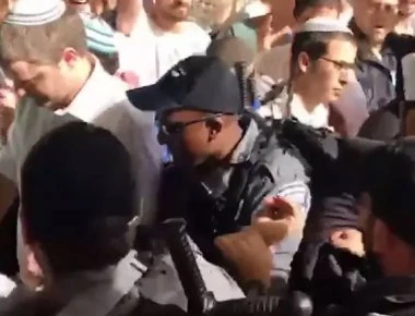 Συγκρούσεις μεταξύ Παλαιστινίων και αστυνομίας στην Ιερουσαλήμ